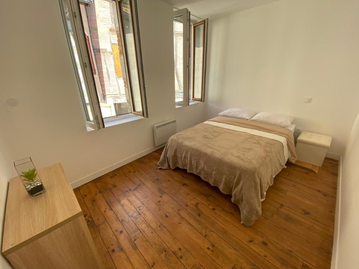 Logement Tout Equipe Layrac Eksteriør billede