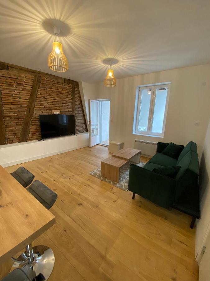 Logement Tout Equipe Layrac Eksteriør billede