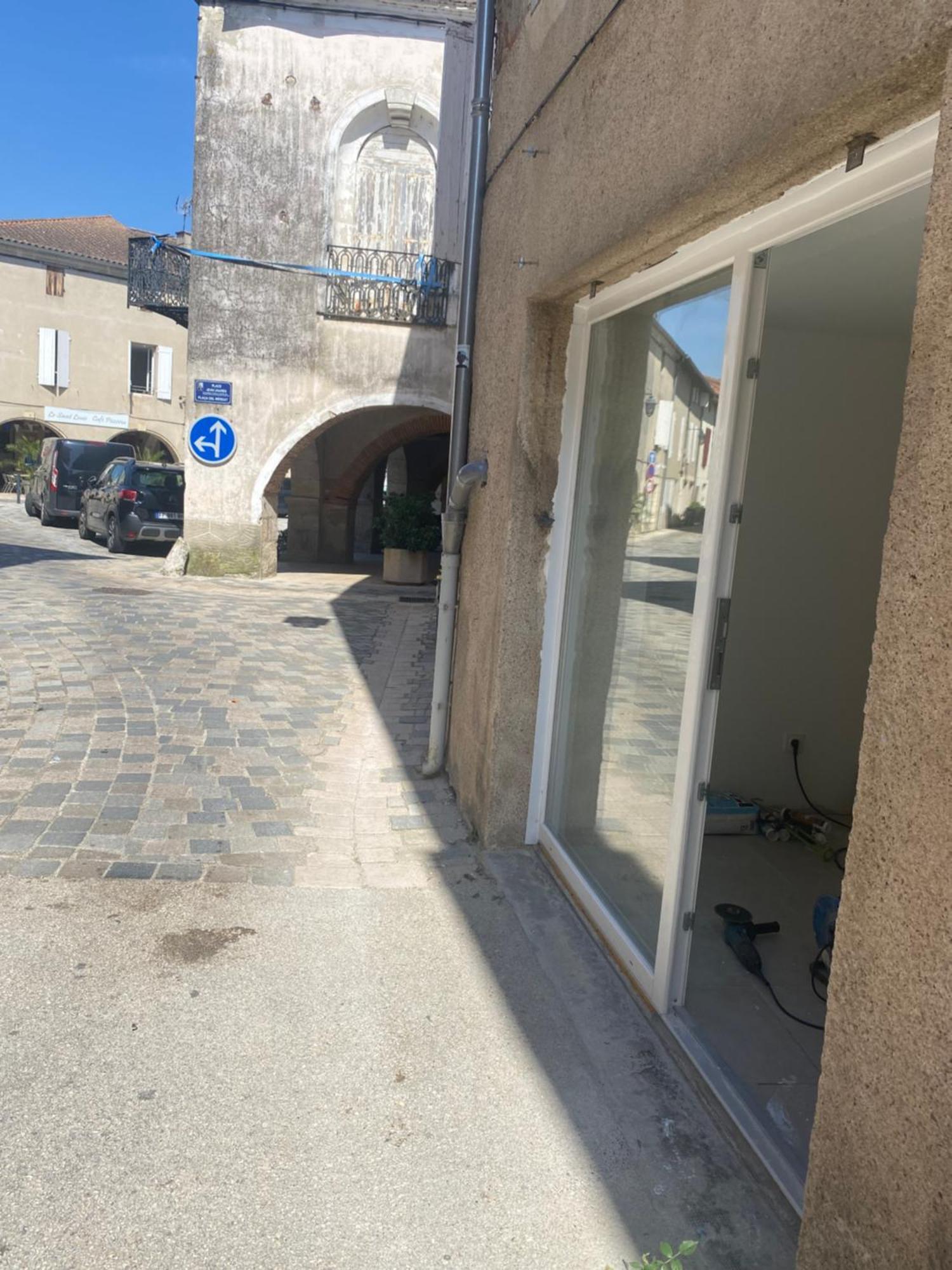 Logement Tout Equipe Layrac Eksteriør billede